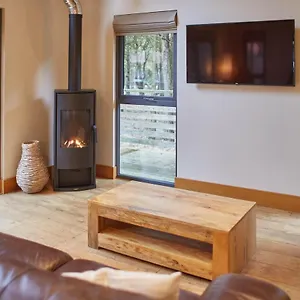 https://simon-howe-lodge-lady-cross-plantation.yorkshirehotels.net